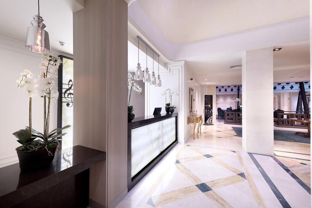 Eurostars Casa De La Lirica Hotel Madrid Luaran gambar