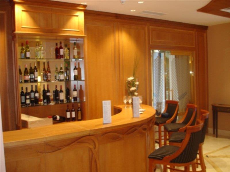 Eurostars Casa De La Lirica Hotel Madrid Restoran gambar
